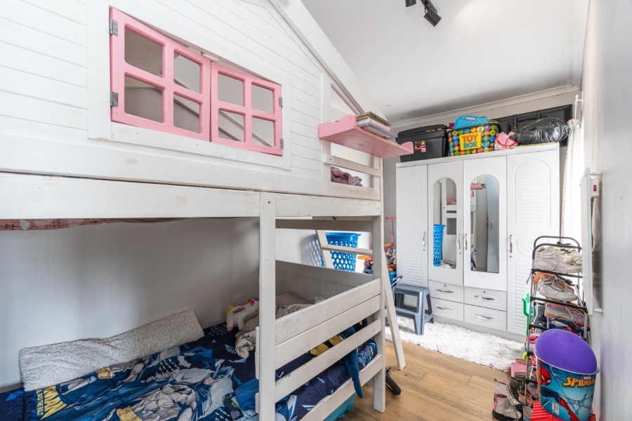 2 Bedroom Property for Sale in Royal Ascot Western Cape